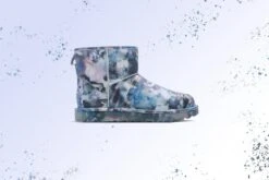 UGG X Collina Strada Classic Mini - Dark Blue Floral -Ugg Shop UGG x Collina Strada Women s Classic Mini Dark Blue Floral DESKTOP RELEASES